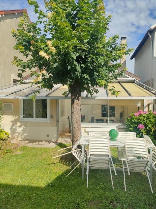 Holiday home Maison Chaleureuse Pres *